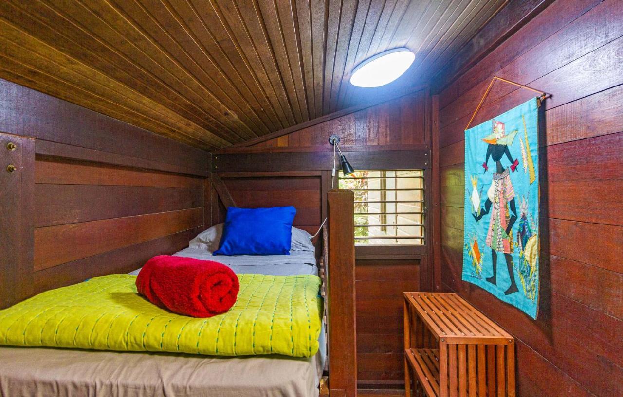 Piton Bungalows Ecolodges Deshaies Ngoại thất bức ảnh