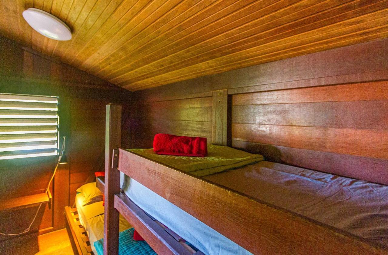 Piton Bungalows Ecolodges Deshaies Ngoại thất bức ảnh